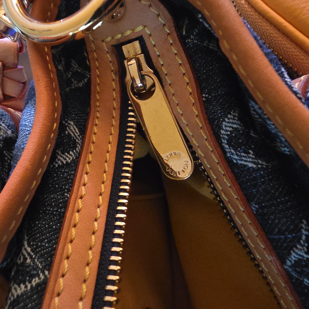 Louis Vuitton Cabas Reyes Denim Tote - Picture 13 of 14